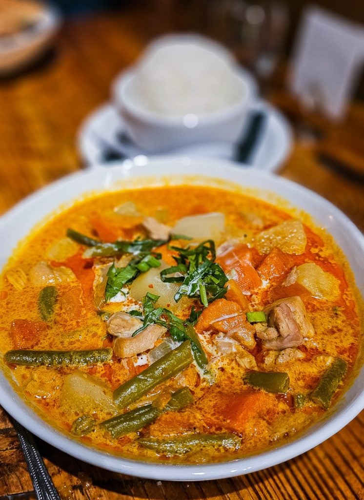 Bowl of Thai chicken curry