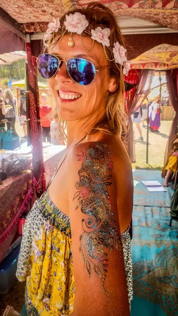 lady with henna tattos