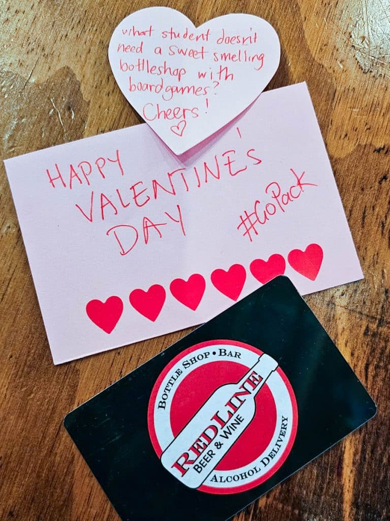 happy valentines day message with gift card