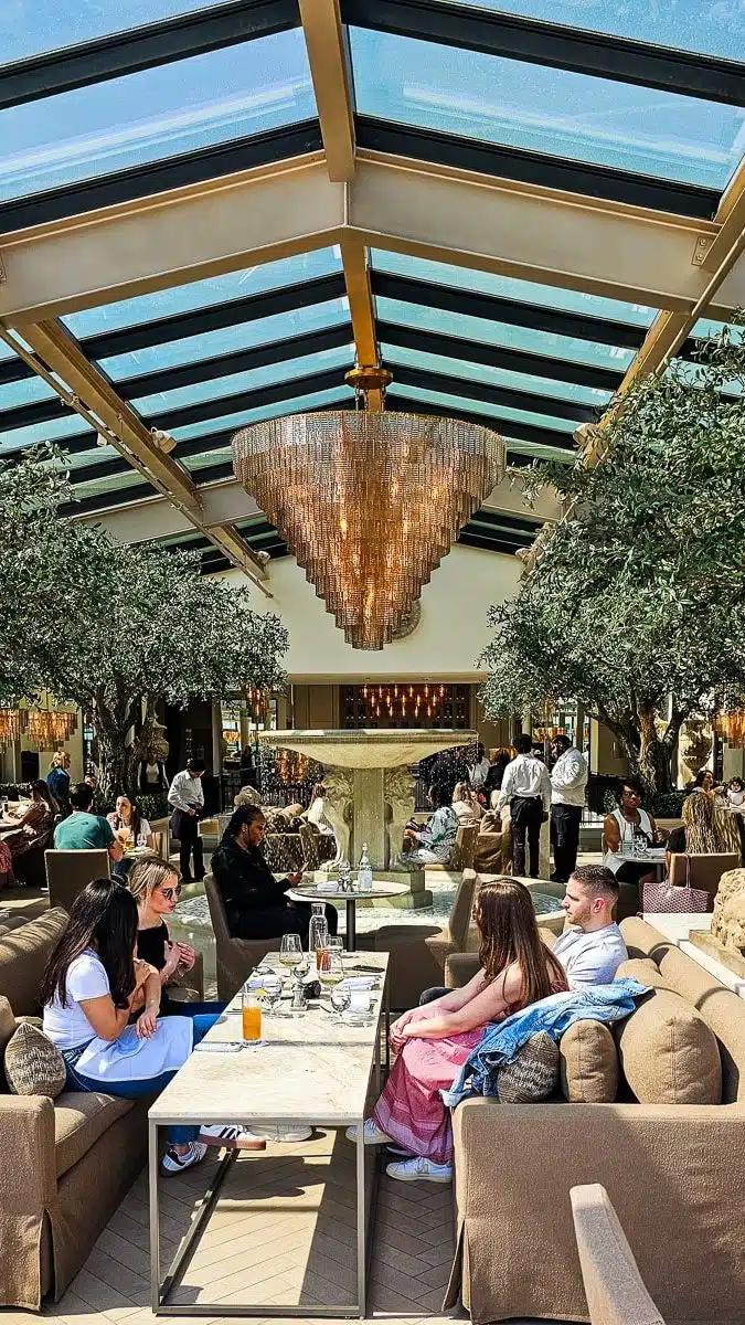 restoration hardware rooftop restaurant
