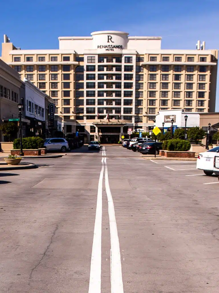 north hills shopping 10