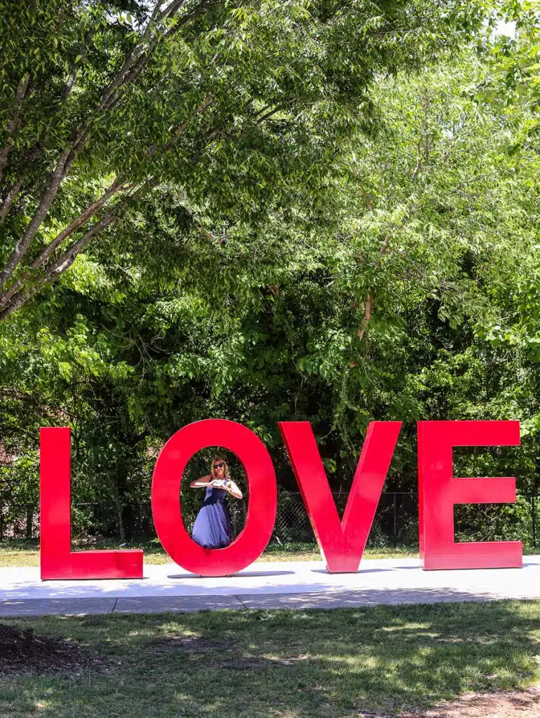 love sign danville