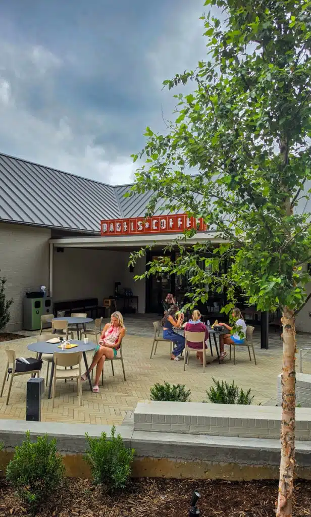 courtyard or benchwarmers bagels north hills