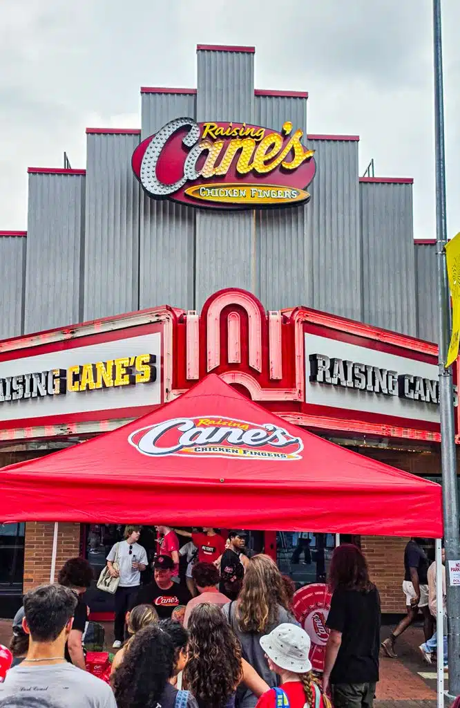 exterior of raising canes on hillsborugh st raleigh
